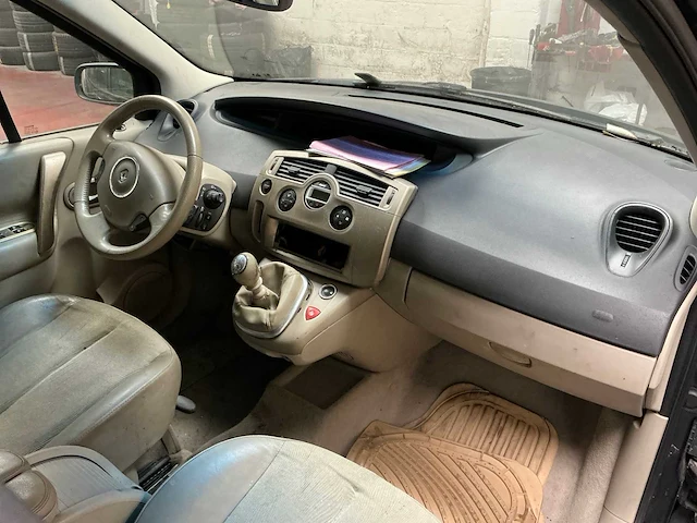 2008 renault megane scenic - afbeelding 7 van  25