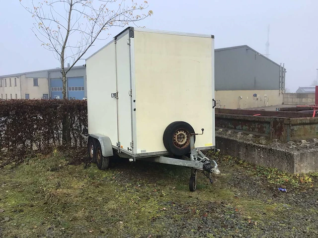 2008 saris van auto aanhangwagen - afbeelding 1 van  19