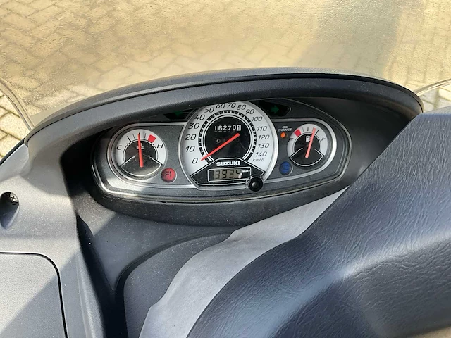 2008 suzuki burgman 125cc - 16000km - afbeelding 2 van  18