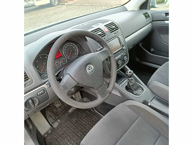 2008 volkswagen jetta - afbeelding 18 van  36