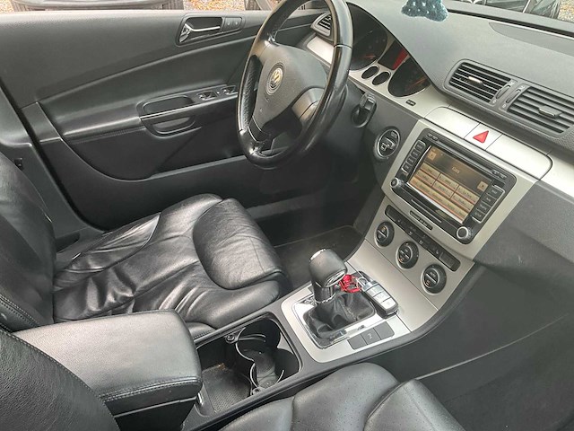 2008 volkswagen passat - afbeelding 7 van  30