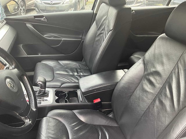 2008 volkswagen passat - afbeelding 16 van  30