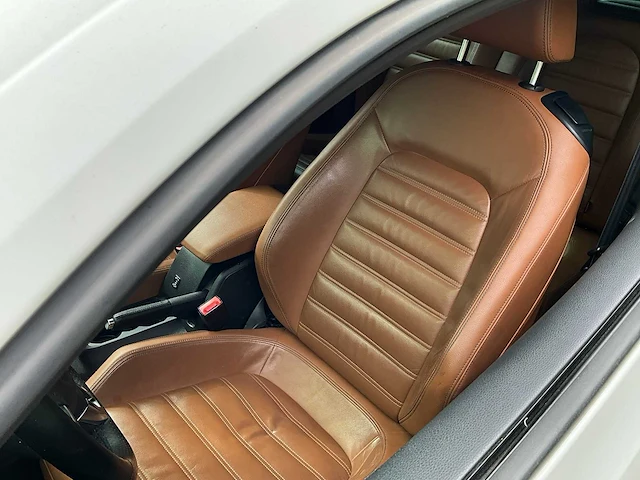 2009 - volkswagen sirocco - personenauto - afbeelding 14 van  19