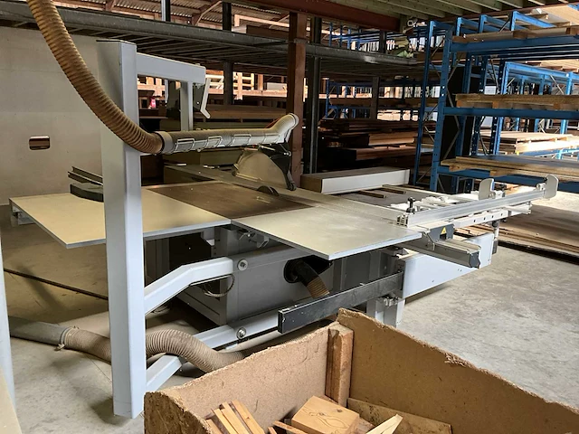 2009 altendorf f45 formaatcirkelzaagmachine - afbeelding 3 van  17