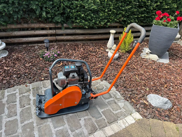 2009 altrad belle lc3222 trilplaat - afbeelding 2 van  6