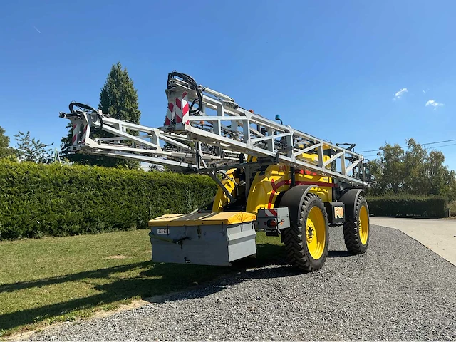 2009 artec blanchard f40 landbouw diverse zelfrijdende sproeier - afbeelding 44 van  48