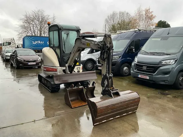 2009 bobcat 425 minigraafmachine - afbeelding 3 van  10