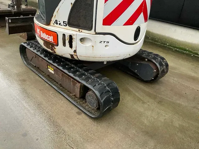 2009 bobcat 425 minigraafmachine - afbeelding 6 van  10