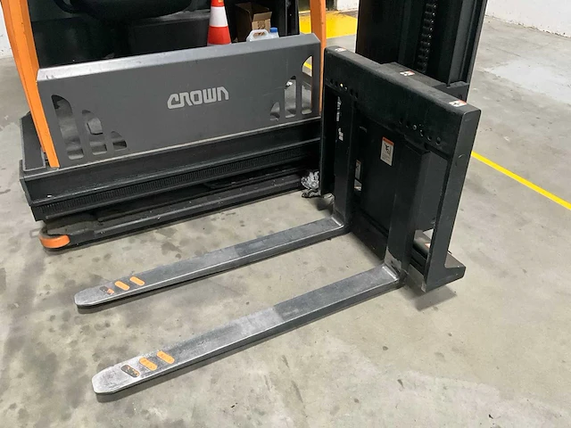 2009 crouwn tsp 6000 orderpicker smallegangtruck - afbeelding 4 van  14