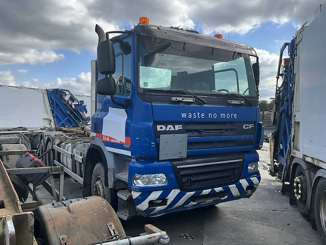 2009 daf 86.360 vrachtwagen containerhaak - afbeelding 1 van  15