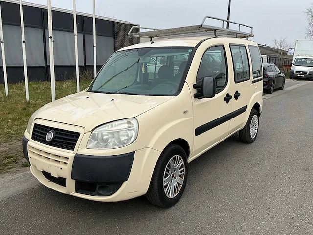 2009 fiat doblo personenauto's - afbeelding 1 van  27