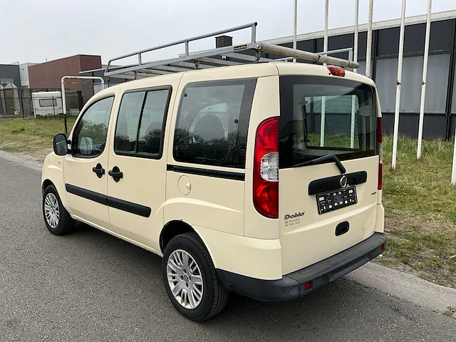 2009 fiat doblo personenauto's - afbeelding 21 van  27
