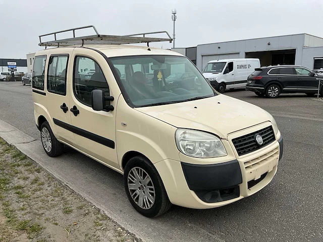 2009 fiat doblo personenauto's - afbeelding 27 van  27