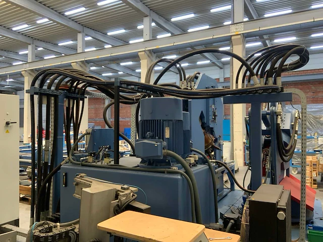 2009 haco vulcan 606 cnc hydraulische pons- en snijmachine - afbeelding 13 van  14