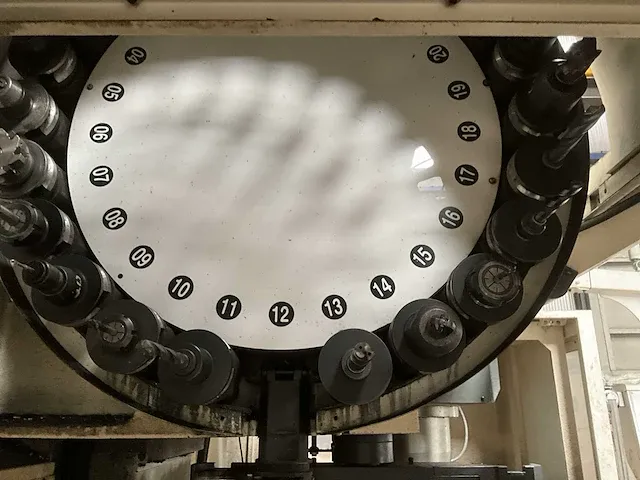 2009 hartford vmc-1300 cnc bewerkingscentrum - afbeelding 7 van  23