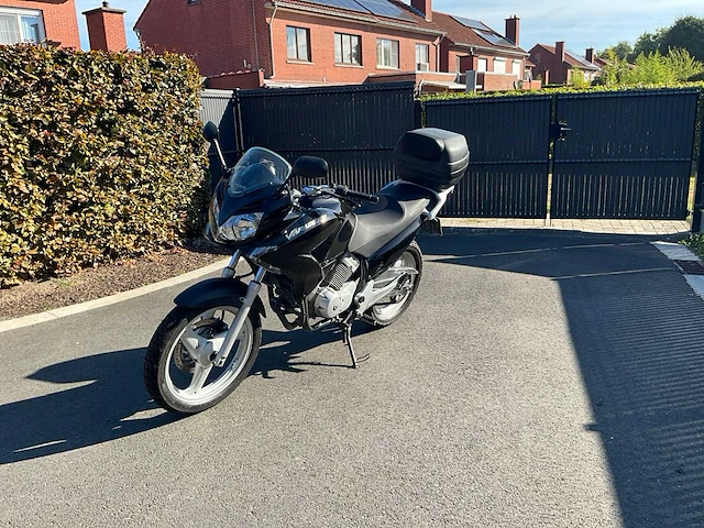 2009 honda xl 125v motorfiets - afbeelding 7 van  35