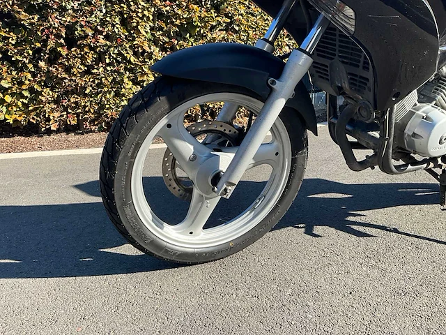 2009 honda xl 125v motorfiets - afbeelding 8 van  35