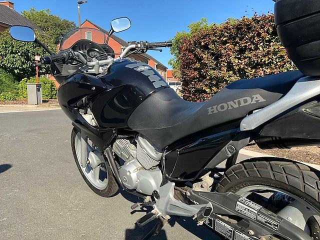 2009 honda xl 125v motorfiets - afbeelding 16 van  35