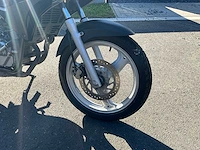 2009 honda xl 125v motorfiets - afbeelding 26 van  35