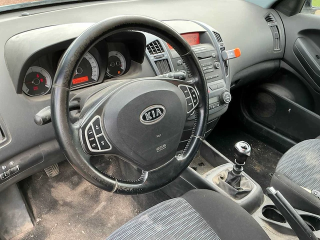 2009 kia cee d personenauto - afbeelding 9 van  26