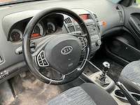 2009 kia cee d personenauto - afbeelding 9 van  26
