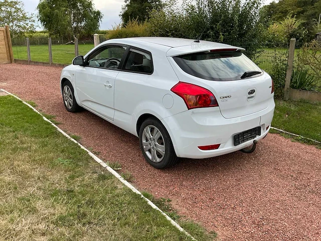 2009 kia cee d personenauto - afbeelding 20 van  26