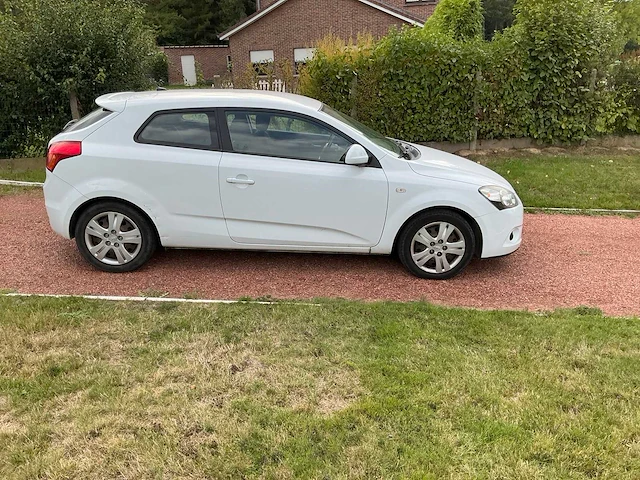 2009 kia cee d personenauto - afbeelding 24 van  26