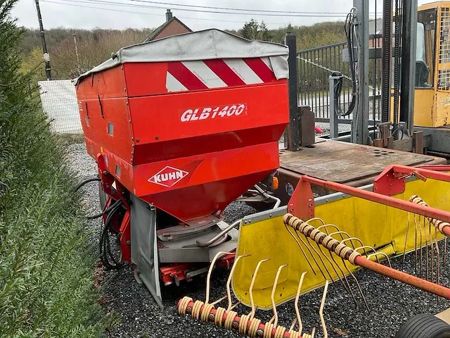 2009 kuhn axera 1102 kunstmeststrooier - afbeelding 11 van  16