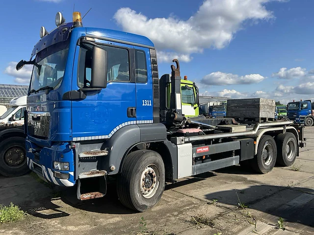 2009 man 26s tga vrachtwagen containerhaak voor onderdelen - afbeelding 1 van  18