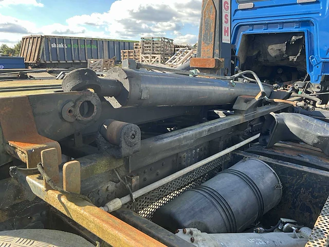 2009 man 26s tga vrachtwagen containerhaak voor onderdelen - afbeelding 14 van  18