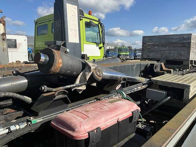 2009 man 26s tga vrachtwagen containerhaak voor onderdelen - afbeelding 18 van  18