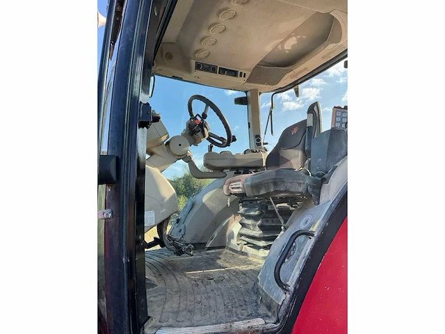 2009 massey ferguson 8690 dyna vt vierwielaangedreven landbouwtractor - afbeelding 11 van  35