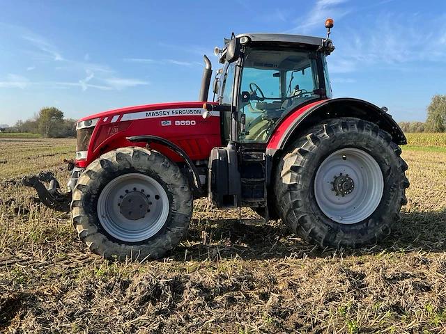 2009 massey ferguson 8690 dyna vt vierwielaangedreven landbouwtractor - afbeelding 12 van  35
