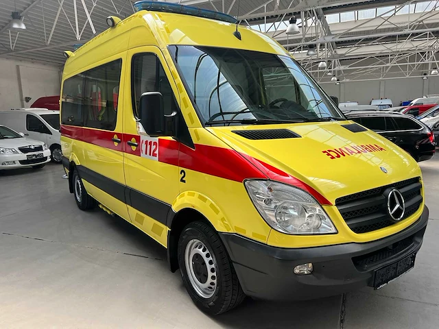 2009 mercedes-benz sprinter 519cdi ambulances - afbeelding 6 van  29