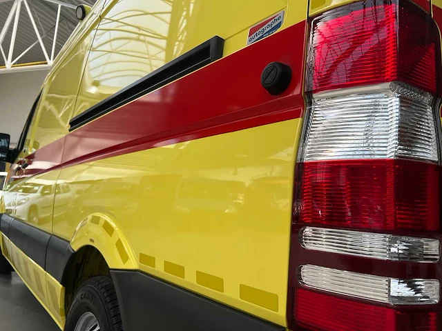 2009 mercedes-benz sprinter 519cdi ambulances - afbeelding 26 van  29