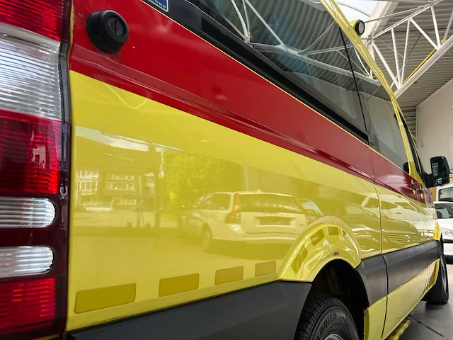 2009 mercedes-benz sprinter 519cdi ambulances - afbeelding 28 van  29