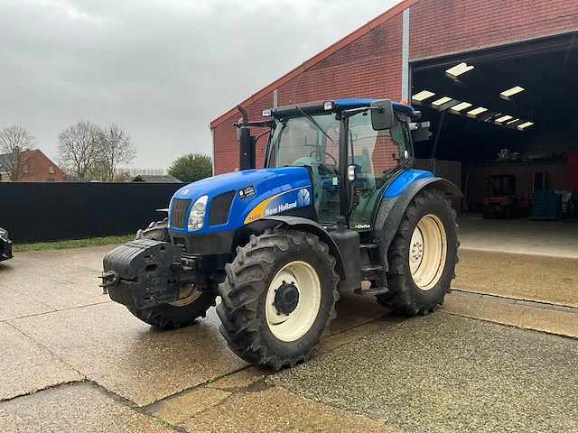 2009 new holland t6050 vierwielaangedreven landbouwtractor - afbeelding 1 van  34