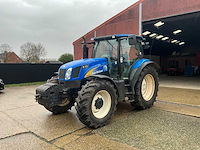 2009 new holland t6050 vierwielaangedreven landbouwtractor - afbeelding 1 van  34