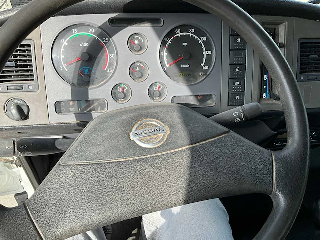 2009 nissan atleon 70.14 kipper - afbeelding 35 van  56