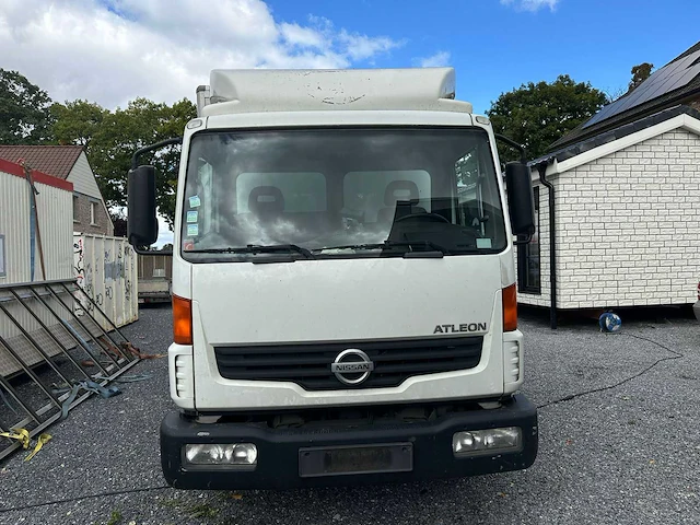 2009 nissan atleon vrachtwagen - afbeelding 22 van  27