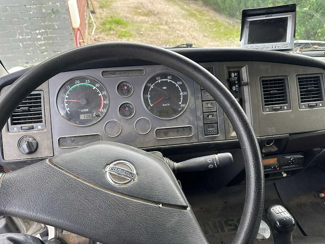 2009 nissan atleon vrachtwagen - afbeelding 27 van  27