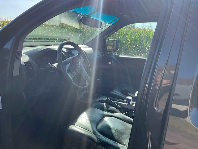 2009 nissan navara personenauto - afbeelding 15 van  53