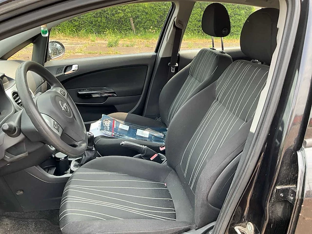 2009 opel corsa personenauto - afbeelding 2 van  30