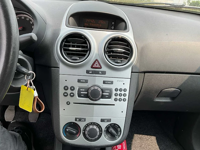 2009 opel corsa personenauto - afbeelding 8 van  30