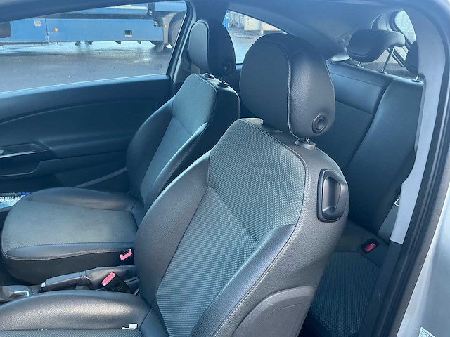 2009 opel corsa personenauto - afbeelding 13 van  44