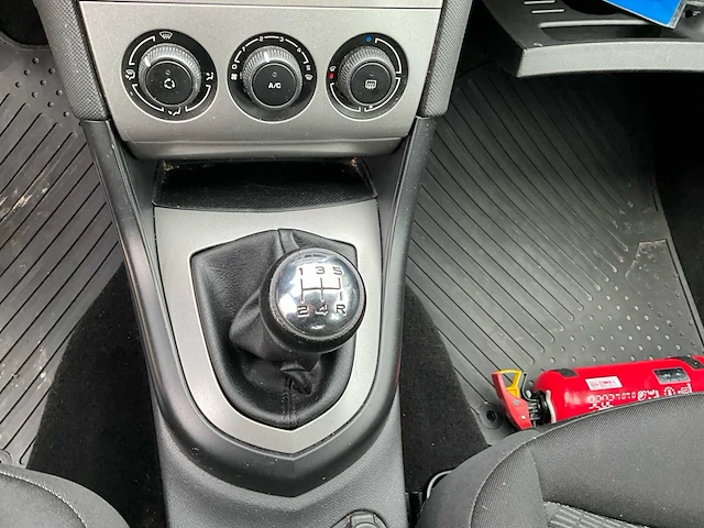 2009 peugeot 308 personenauto - afbeelding 3 van  27