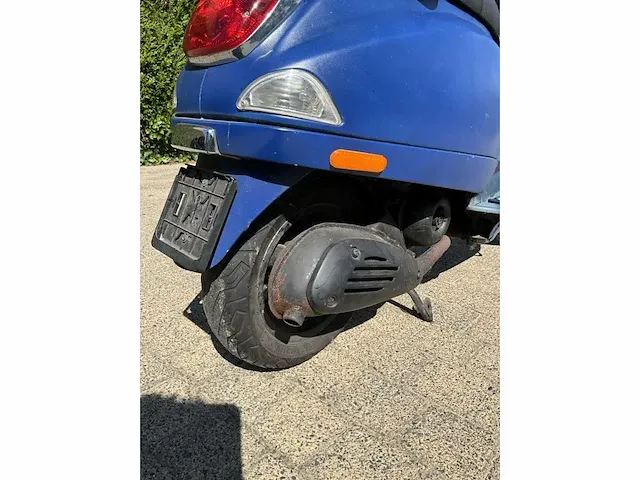 2009 piaggio vespa 50cc scooter - afbeelding 3 van  22