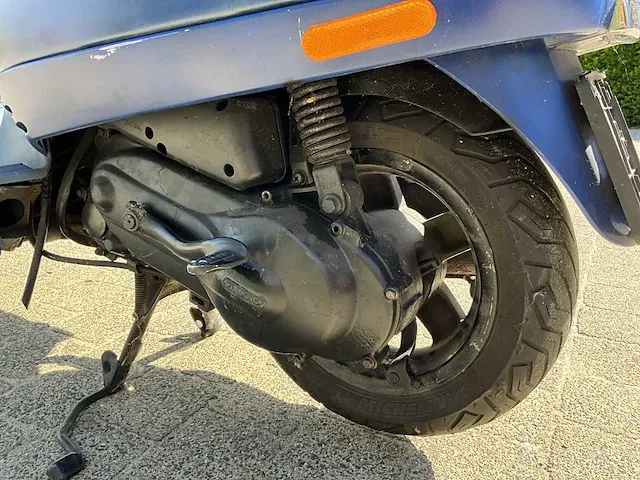 2009 piaggio vespa 50cc scooter - afbeelding 13 van  22
