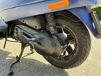 2009 piaggio vespa 50cc scooter - afbeelding 13 van  22