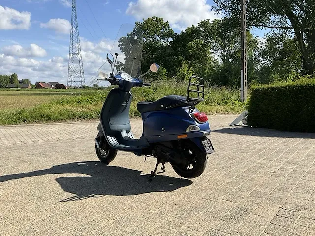 2009 piaggio vespa 50cc scooter - afbeelding 20 van  22